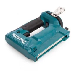 Engrapadora 10X7-10Mm 18V Lxt 150U/N 1,8Kg DST112Z Makita