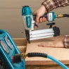 CLAVADORA P/CLAVO 1,2MM X 5/8"-2" CARGA TIRAS 100U AF506 MAKITA